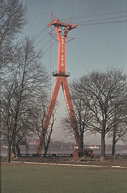Pylon vor Inbetriebnahme